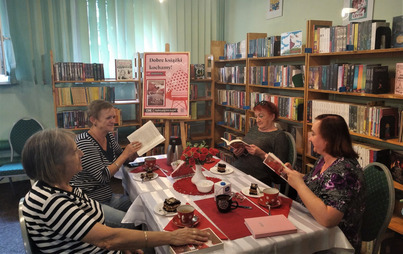 Zdjęcie do Spotkanie DKK w Filii Nr 8 WiMBP w Rzeszowie o książce &quot;Żona nazisty&quot; Sylwii Trojanowskiej 