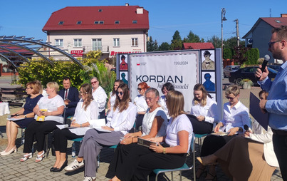 Zdjęcie do Narodowe Czytanie wraz z DKK w Radomyślu Wielkim 